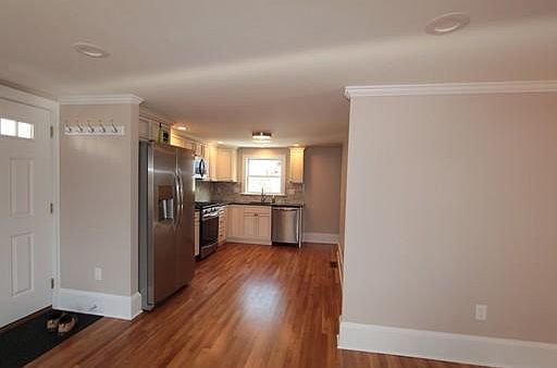 5th image of 15 Deane Ave #2