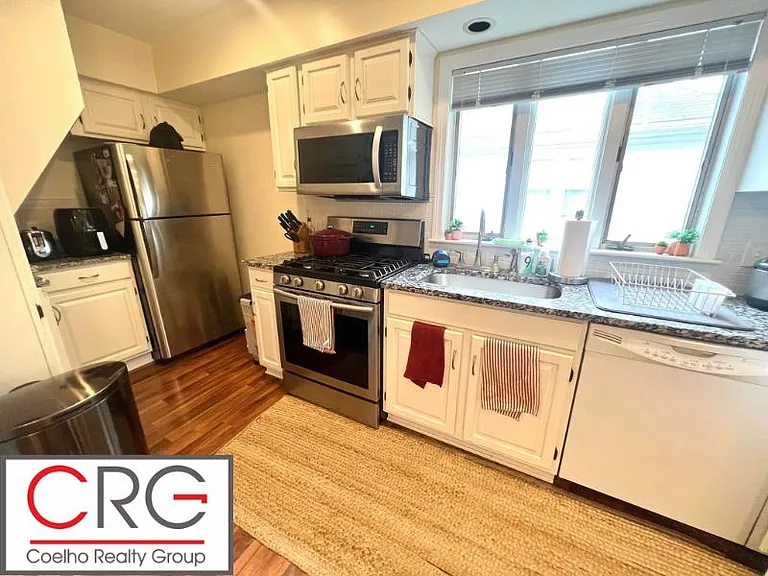 22 Chipman St #2 — Photo 10