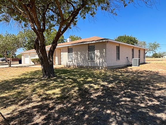 3rd image of 4926 Anacacho St