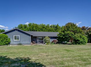 24955 Logans Ln, Los Molinos, CA 96055