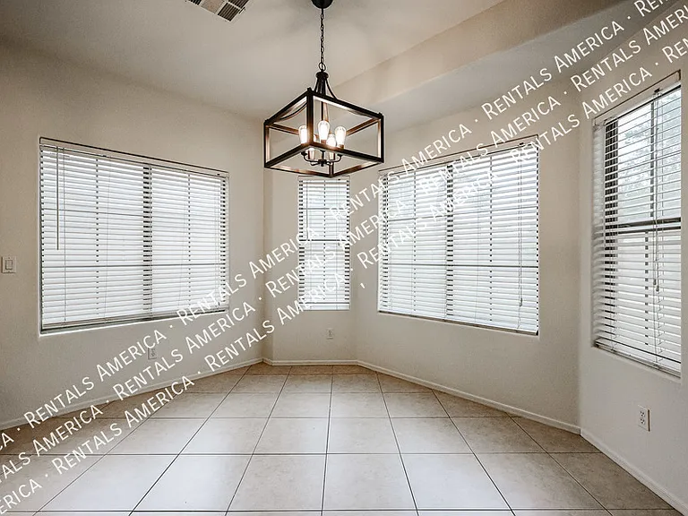 3481 E Vernon St — Photo 18