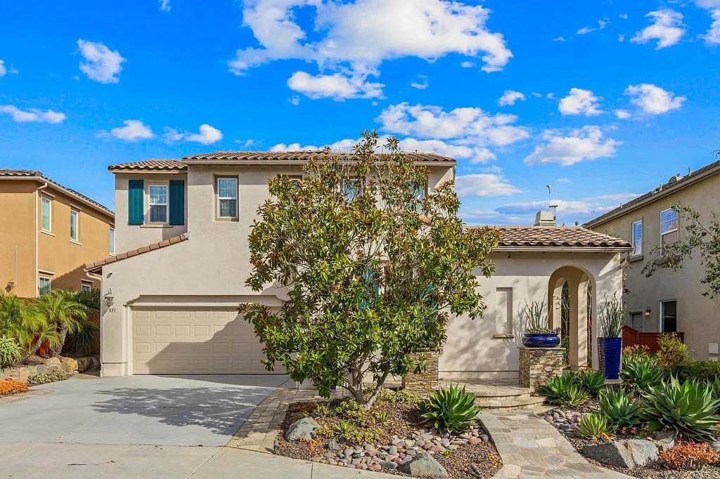 4 bed, 3.5 bath, 3290 sqft, $6,250 — Photo 2