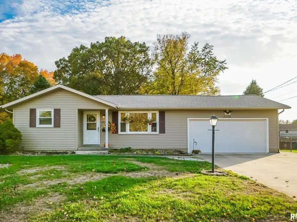 2238 Hummingbird Ln, Washington, IL 61571