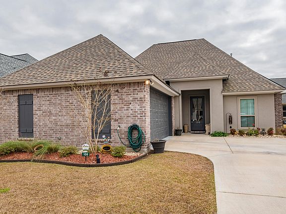 2nd image of 106 Olivewood Dr