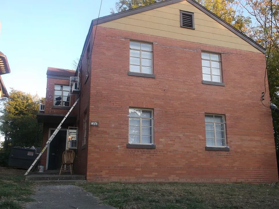 306 S Lauderdale St #4