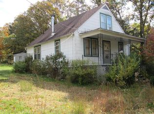 249 D C Lilly Rd, Daniels, WV 25832