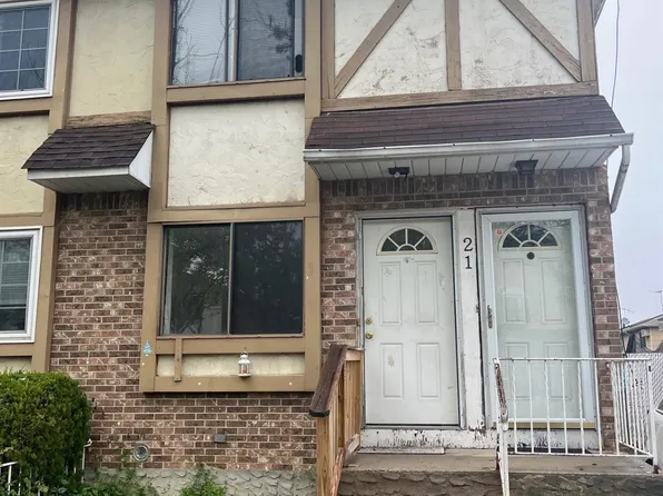 21 Luke Court, Staten Island, NY 10306