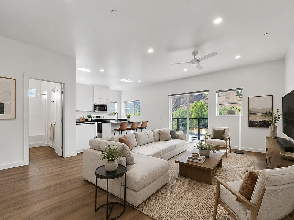 Saddle Lofts Apartments