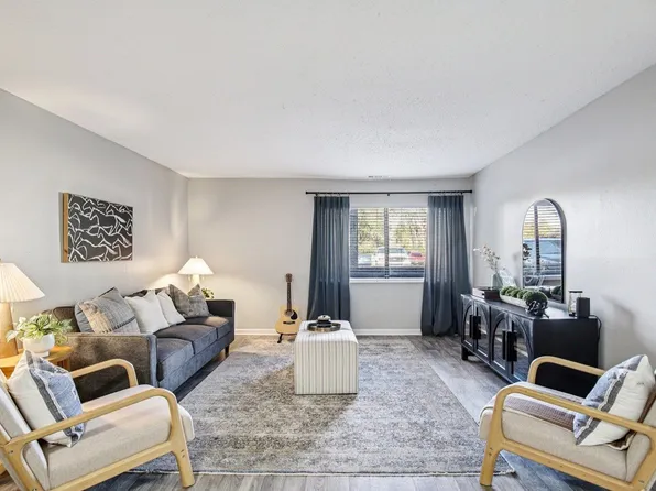 Compass Vista Apartments