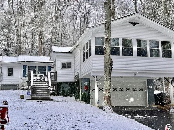 5617 Windfall Rd, Kill Buck, NY 14748