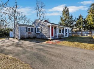 185 Gosnold St, Barnstable, MA 02630