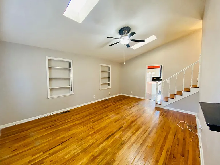 11821 W 67th St — Photo 25