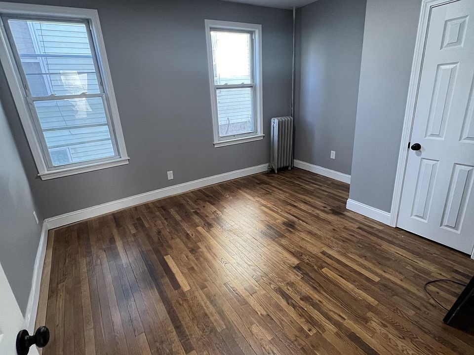 39 Pond St Beverly MA Zillow