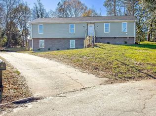 19 Velma Dr, Taylors, SC 29687