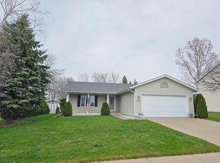 1006 Buttercup Way, Watertown, WI 53094