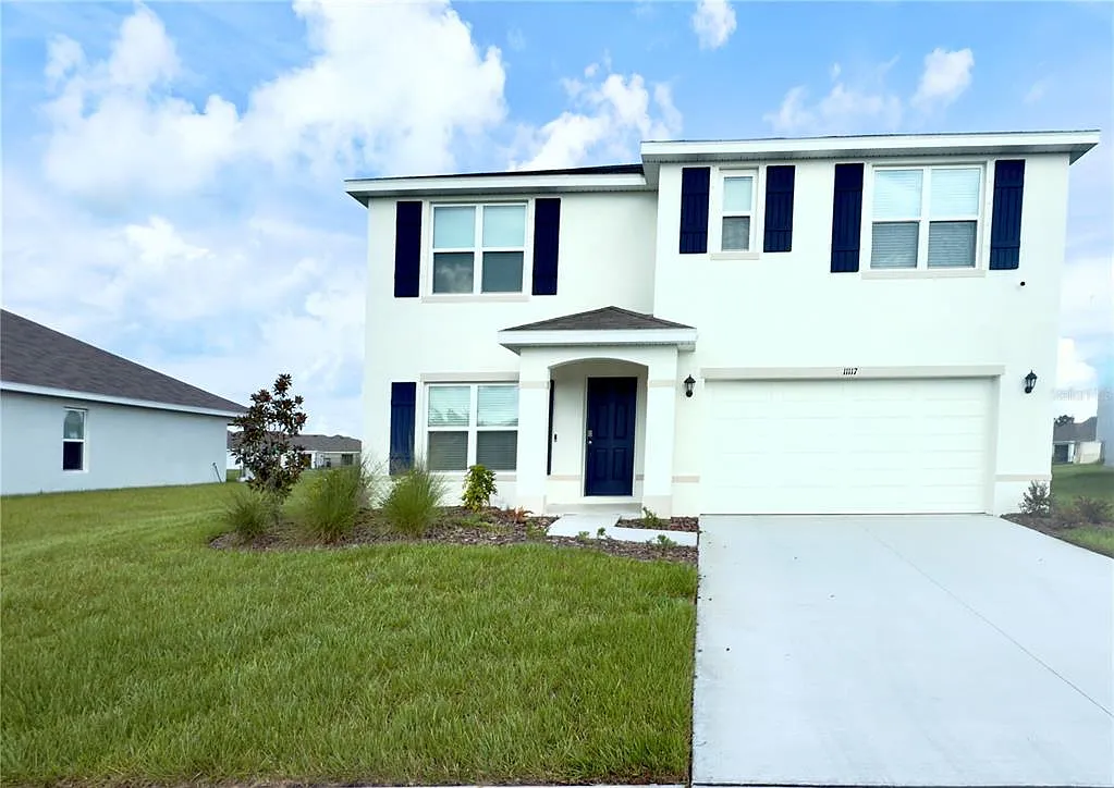 5 bed, 3.0 bath, 2613 sqft, $2,850 — Photo 1