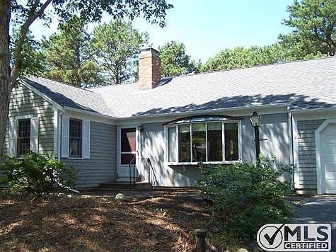1st image of 105 Kings Row Dr