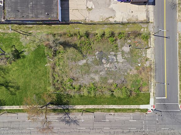3rd image of 5957 Rosa Parks Blvd