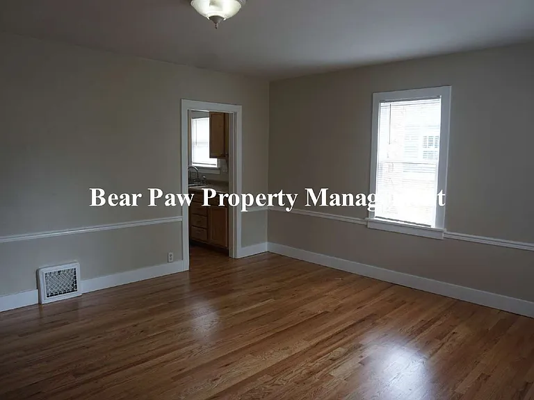 1390 Reed St — Photo 5