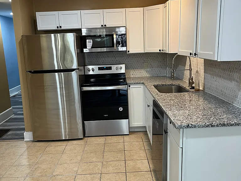 5033 Larchwood Ave — Photo 19