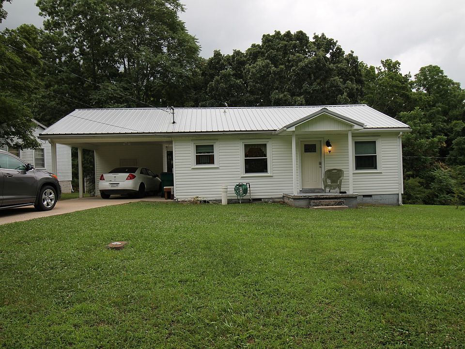 1st image of 226 W End Dr