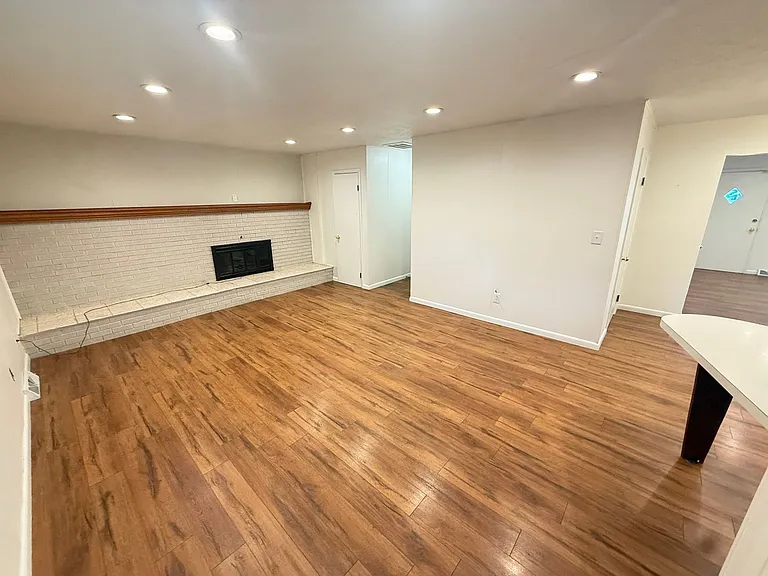825 S Luster Ave — Photo 14
