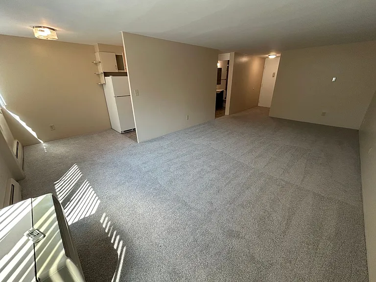 Executive Apartments — Photo 7