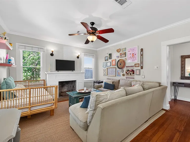 701 Highland St — Photo 3