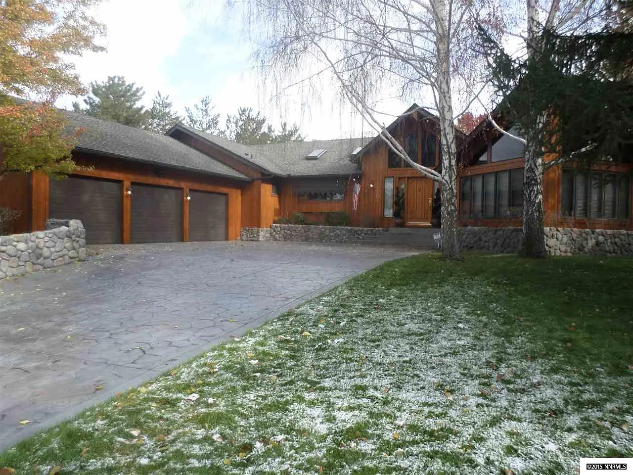 4750 Sleepy Hollow Dr photo 1