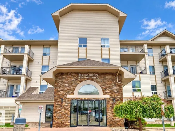 330 Clareview Station Dr NW #1122, Edmonton, AB T5Y 0E6