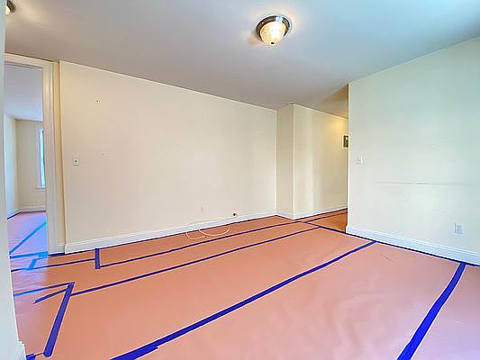 3rd image of 3216 30th St Floor 2