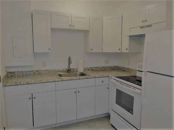 1747 25th St, Vero Beach, FL 32960