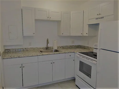 1747 25th St Photo 1