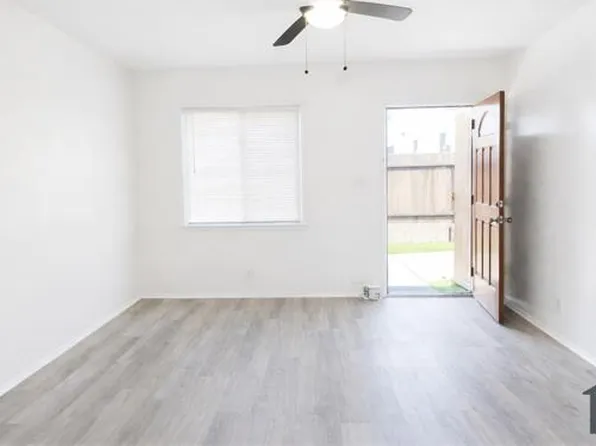 1555 1/2 W 85th St, Los Angeles, CA 90047