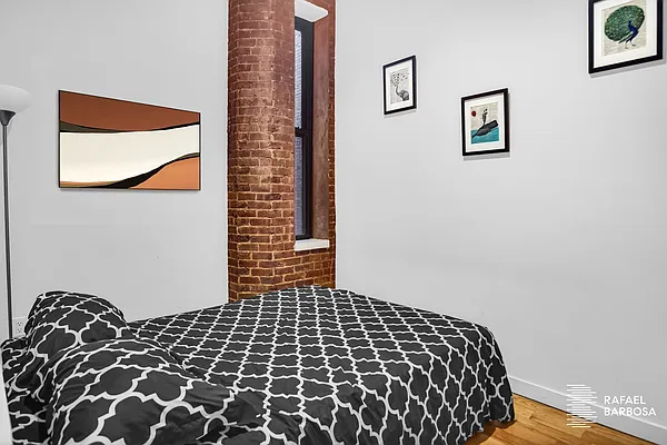 Rented by Compass | media 14