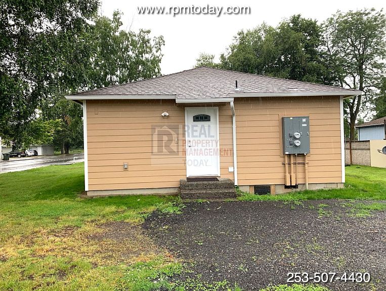 1st image of 507 W Cloudy St