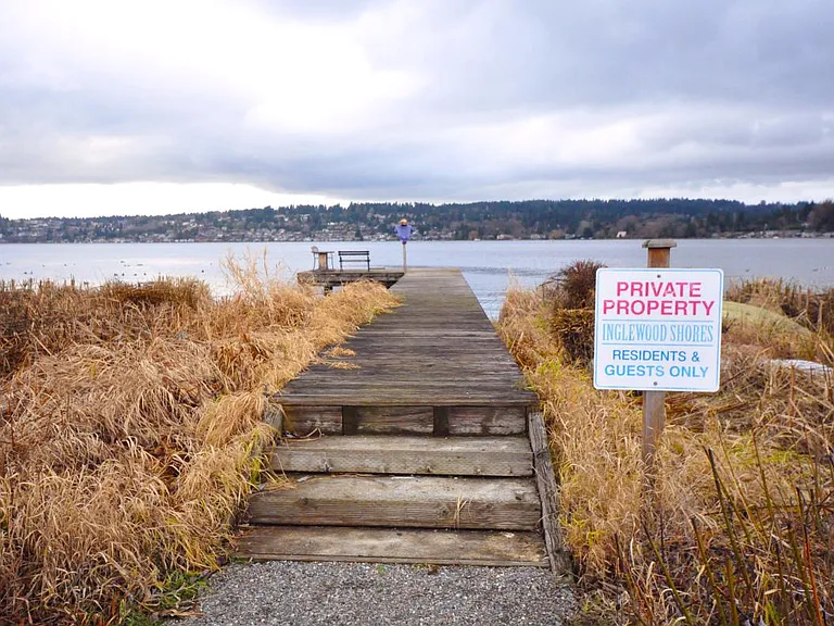 Common dock on Lake Washington