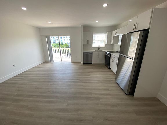 5th image of 22 Salamanca Ave APT 504