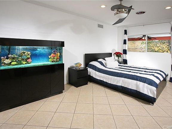 5th image of 23855 Califa St