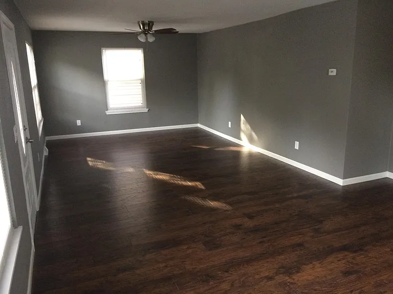 906 E Hanover St — Photo 14