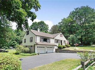560 Cutlers Farm Rd, Monroe, CT 06468