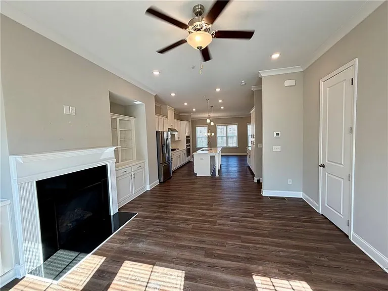 324 Overture Ct — Photo 6