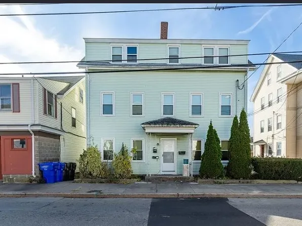 230 Washington St #3, Central Falls, RI 02863