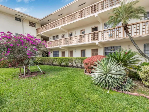 16801 NE 13th Ave APT 106, North Miami Beach, FL 33162