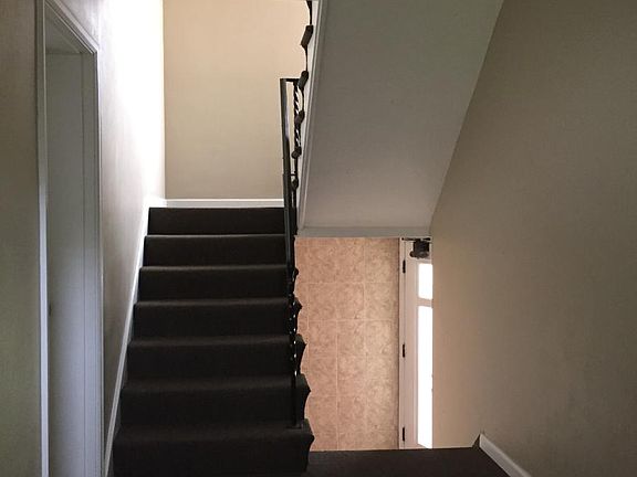 5th image of 5931 Nagel Ave #1