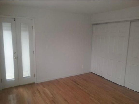 3rd image of 1303 Missouri Ave #3E