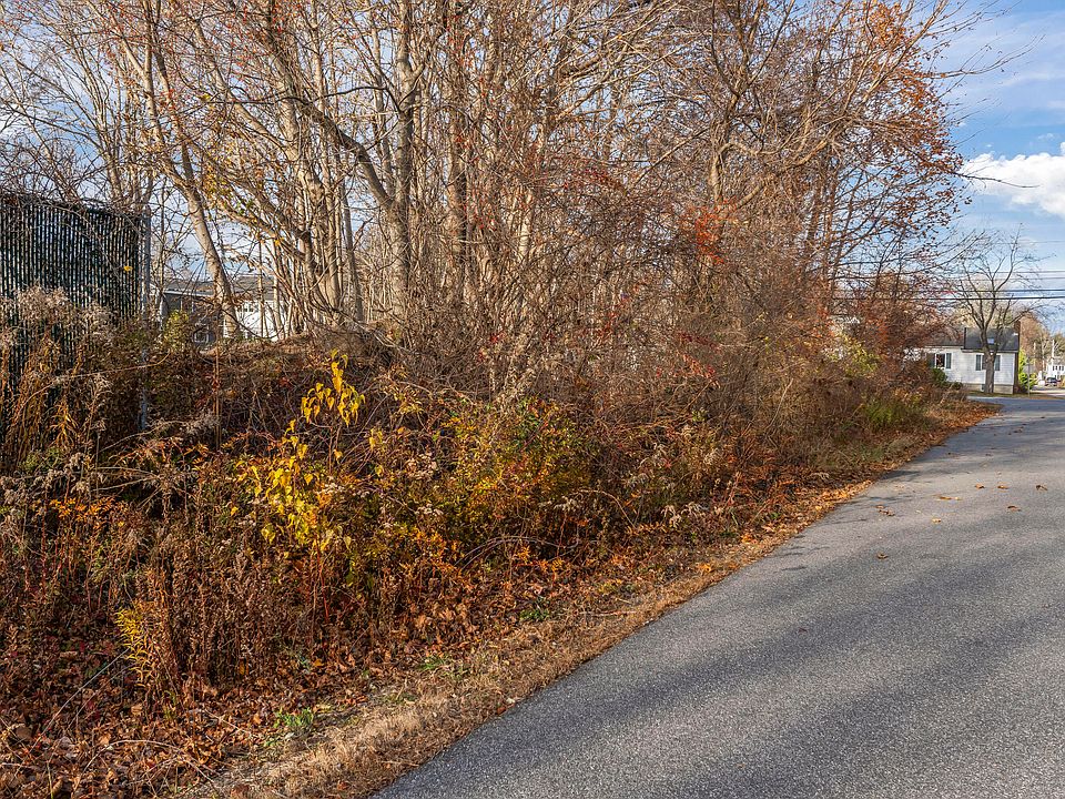2nd image of 15 Heather Lane