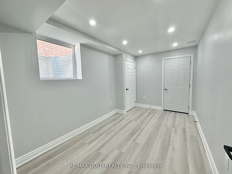 555 Settlers Rd W #BASEMENT — Photo 15