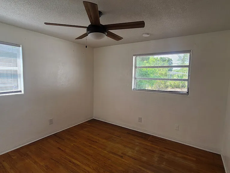 2222 Harvard Rd — Photo 18