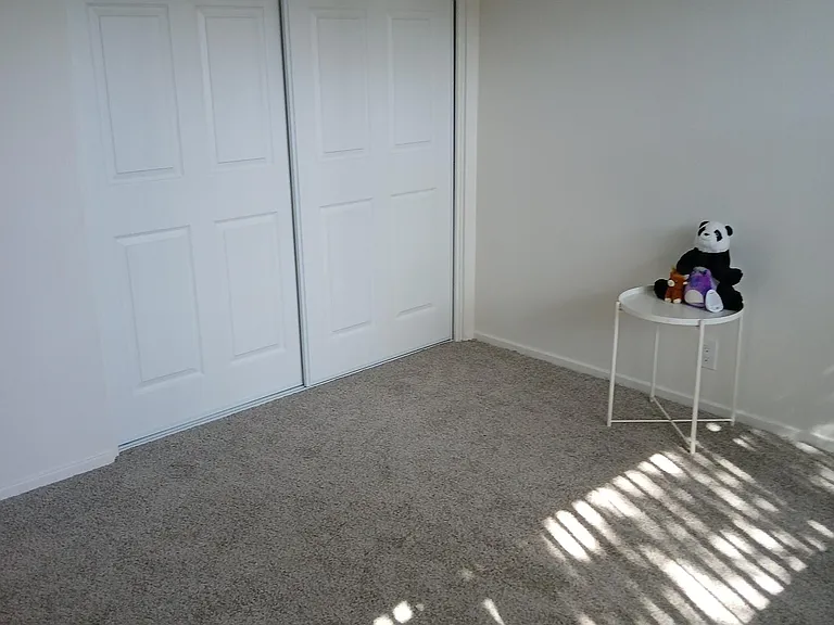 Eastbluff Townhomes — Photo 27